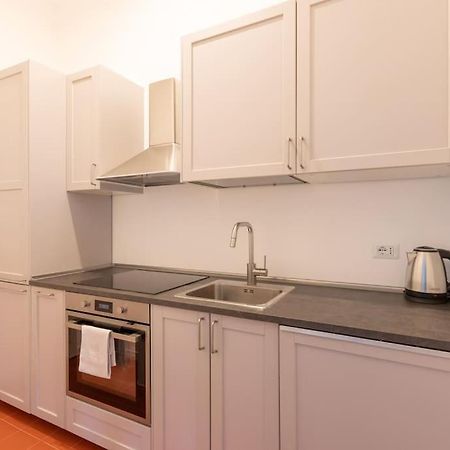 Elegante Bilocale Porta Genova - Mirable Pm Apartment Milan Luaran gambar
