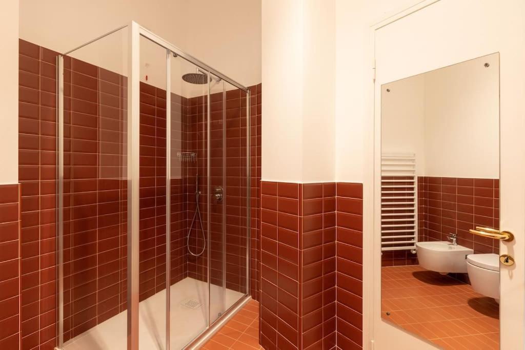 Elegante Bilocale Porta Genova - Mirable Pm Apartment Milan Luaran gambar